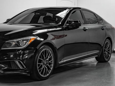 Used 2018 Genesis G80 3.3T Sport RWD image 9