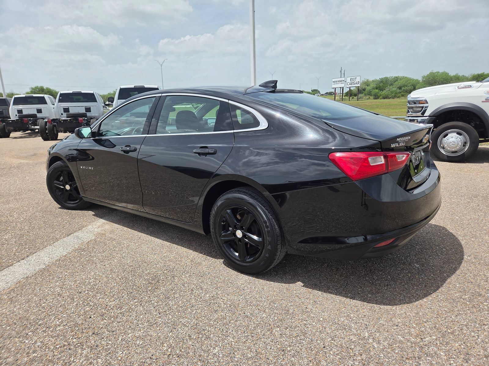 Used 2024 Chevrolet Malibu LT FWD image 5