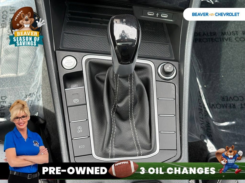 Used 2025 Volkswagen Jetta SE FWD image 21