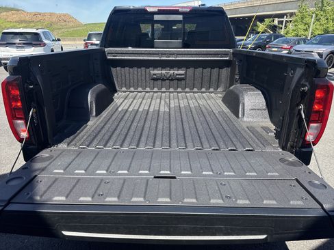 New 2026 GMC Sierra 1500 Elevation w/ Elevation Premium Package AWD/4WD image 5