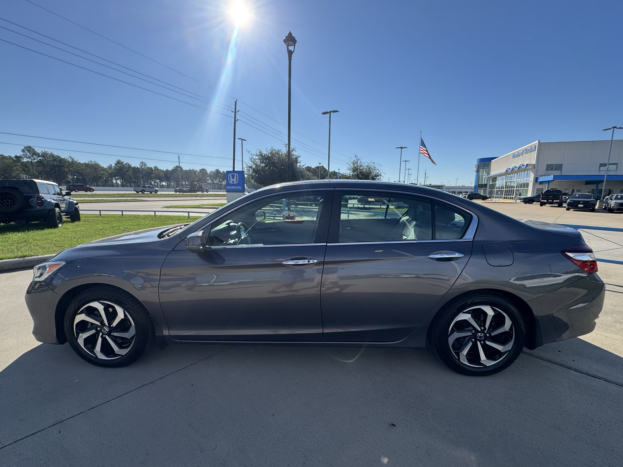 Used 2016 Honda Accord EX-L image 5