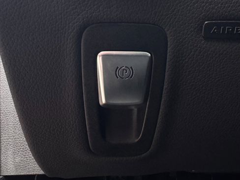 Used 2024 Mercedes-Benz AMG GT 43 image 16