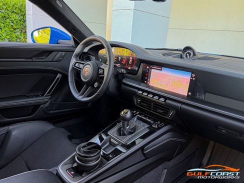 Used 2025 Porsche 911 GT3 RWD image 37
