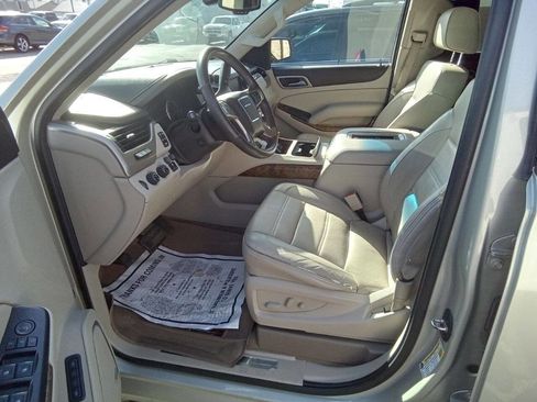 Used 2015 GMC Yukon XL Denali w/ Premium Package image 16