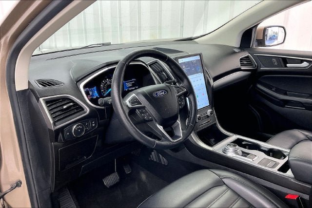 Used 2021 Ford Edge SEL w/ Convenience Package AWD/4WD image 16