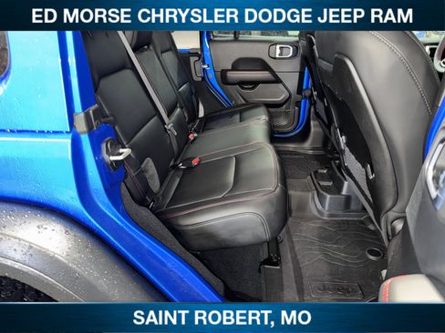 Used 2024 Jeep Wrangler Unlimited Rubicon w/ Technology Group AWD/4WD image 28