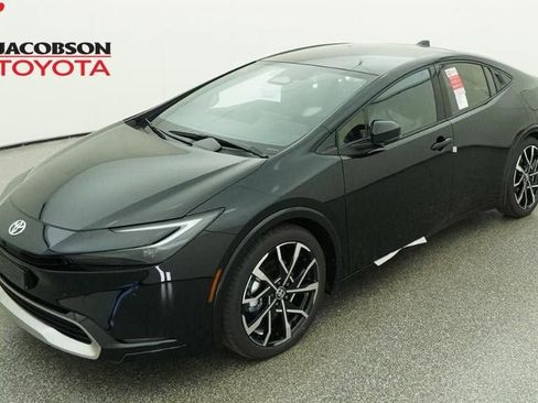 New 2026 Toyota Prius Plug-In Hybrid FWD image 1