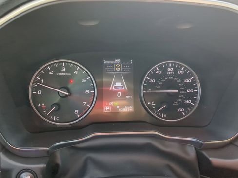 Used 2025 Subaru Outback Limited AWD/4WD image 13