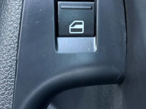 Used 2011 Volkswagen Jetta SE image 33