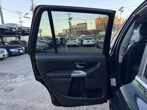 Used 2004 Volvo XC90 2.5T image 12