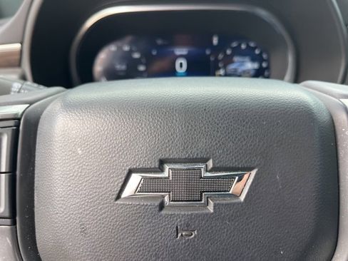 Used 2022 Chevrolet Tahoe Z71 w/ Luxury Package image 40