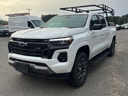 Used 2024 Chevrolet Colorado Z71 w/ Advanced Trailering Package AWD/4WD image 3