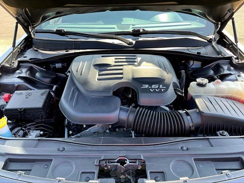 Used 2023 Chrysler 300 S w/ Comfort Group RWD image 29