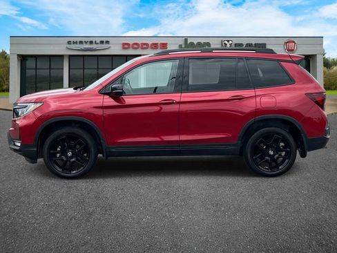 Used 2025 Honda Passport Black Edition image 8