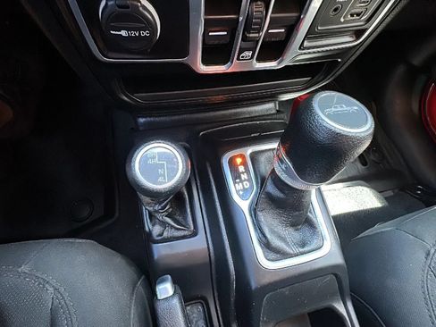 Used 2020 Jeep Gladiator Sport w/ Quick Order Package 24S AWD/4WD image 14