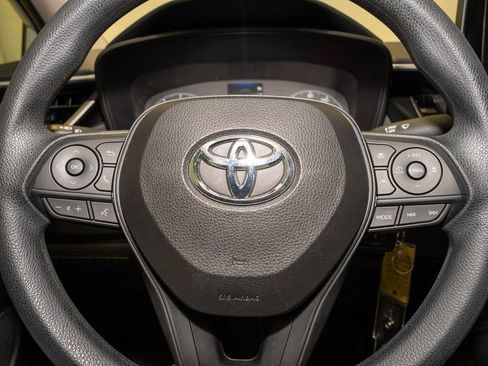 Used 2023 Toyota Corolla LE image 17
