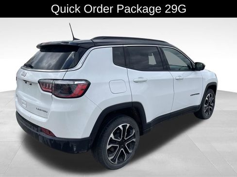 Used 2023 Jeep Compass Limited w/ Sun and Sound Group AWD/4WD image 8