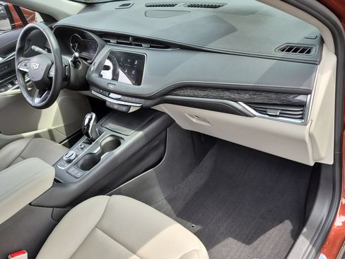 Certified 2021 Cadillac XT4 Premium Luxury w/ Cold Weather Package FWD image 27