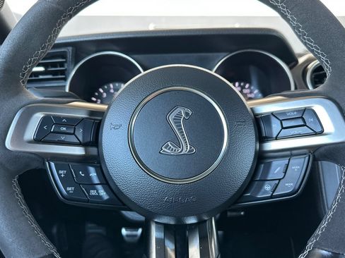 Used 2018 Ford Mustang Shelby GT350 w/ Electronics Package RWD image 28