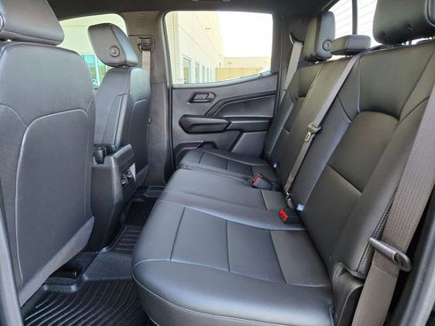 Used 2025 Chevrolet Colorado Trail Boss image 14