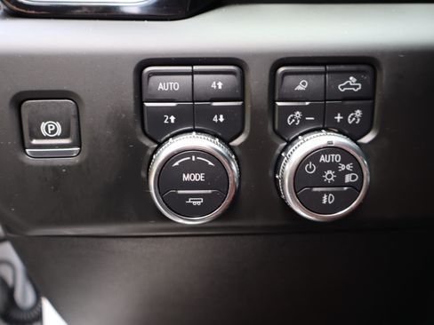 Used 2024 GMC Sierra 1500 Denali Ultimate AWD/4WD image 36