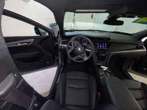 Used 2024 Cadillac XT5 Luxury w/ LPO, Floor Liner Package AWD/4WD image 34