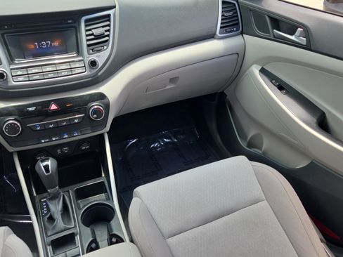 Used 2016 Hyundai Tucson SE w/ Option Group 02 FWD image 15