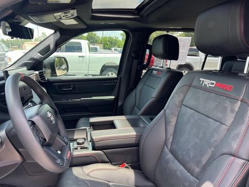 Used 2024 Toyota Sequoia TRD Pro AWD/4WD image 7