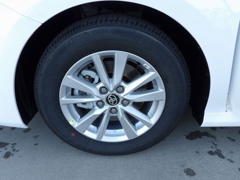 New 2026 Toyota Camry LE image 19