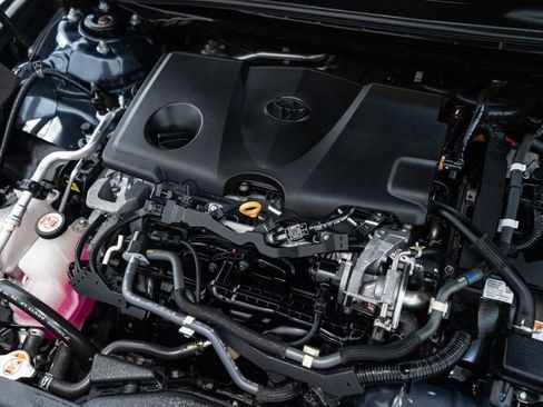 Certified 2021 Toyota Avalon XLE FWD image 13