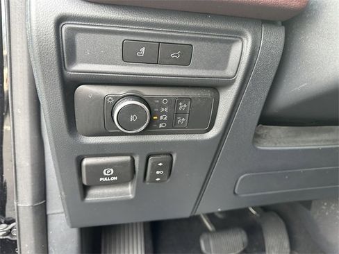 Certified 2022 Ford Expedition Limited image 30