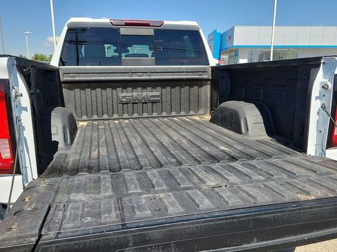 Used 2022 GMC Sierra 1500 SLT AWD/4WD image 15