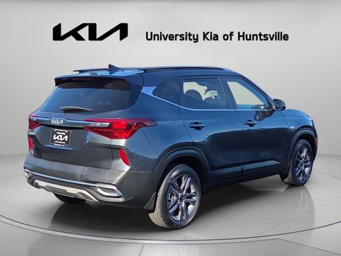 Used 2023 Kia Seltos S w/ Navigation Package AWD/4WD image 7