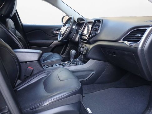 Used 2019 Jeep Cherokee Limited AWD/4WD image 24
