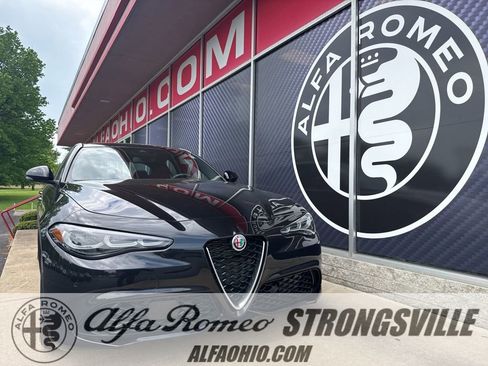 Used 2024 Alfa Romeo Giulia Ti w/ Performance Driving Package AWD/4WD image 1