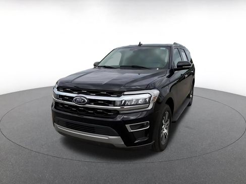 Used 2024 Ford Expedition Limited RWD image 6