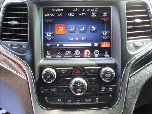Used 2017 Jeep Grand Cherokee Trailhawk AWD/4WD image 6