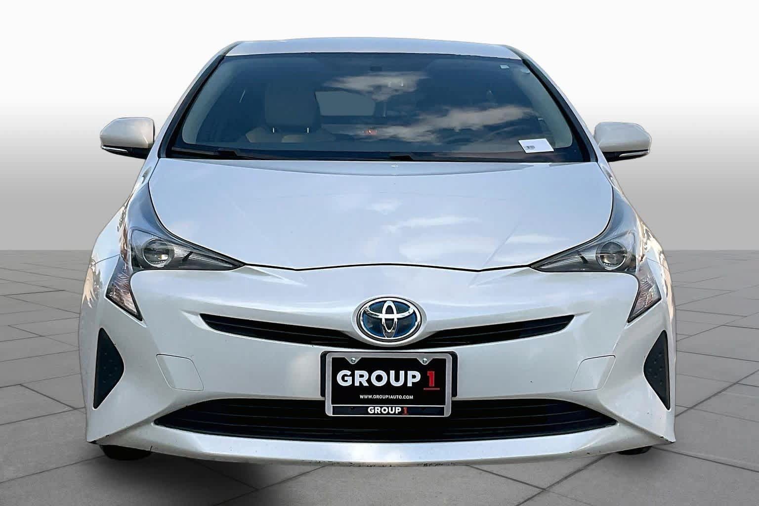 Used 2016 Toyota Prius Two FWD image 4