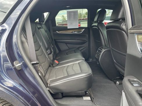 Used 2017 Cadillac XT5 Platinum AWD/4WD image 32