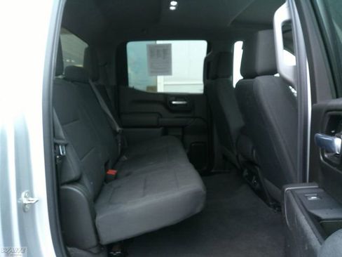 Used 2020 Chevrolet Silverado 1500 Custom Trail Boss w/ Custom Convenience Package image 23