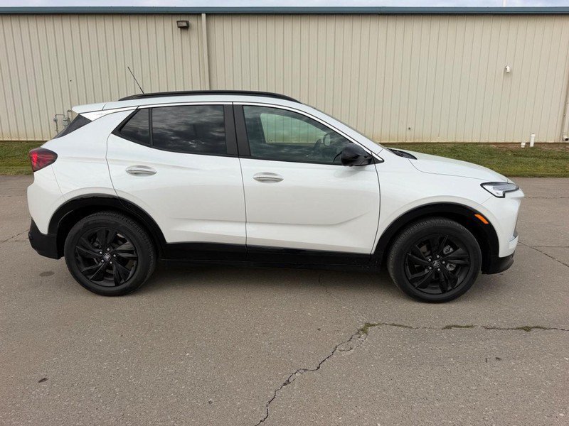 Used 2024 Buick Encore GX Sport Touring w/ Comfort Package FWD image 2