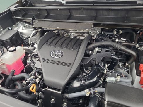 Certified 2023 Toyota Highlander XSE image 26