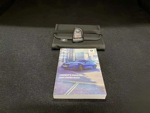 Used 2022 BMW 330i Sedan w/ Driving Assistance Package RWD image 86