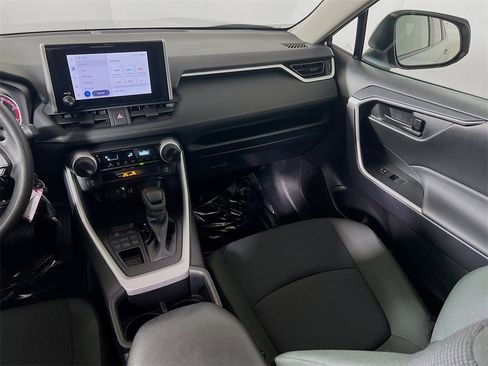 Certified 2025 Toyota RAV4 LE image 20