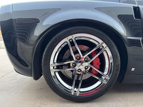 Used 2007 Chevrolet Corvette Z06 w/ Preferred Equipment Group image 35