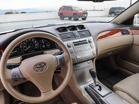 Used 2008 Toyota Solara SLE image 12