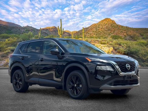 Used 2021 Nissan Rogue SV AWD/4WD image 2
