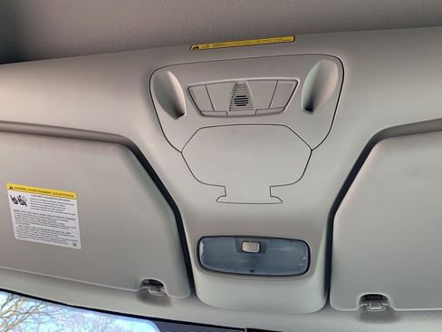 Used 2023 Ford Transit Connect XL FWD image 24