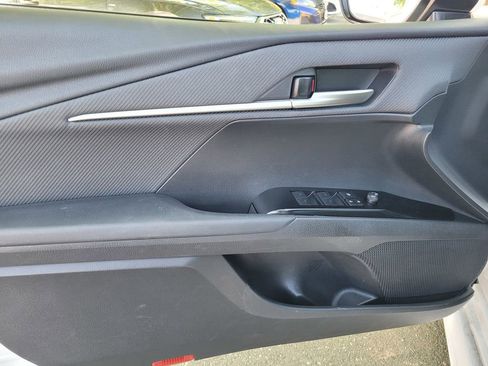 Used 2025 Toyota Camry SE image 15