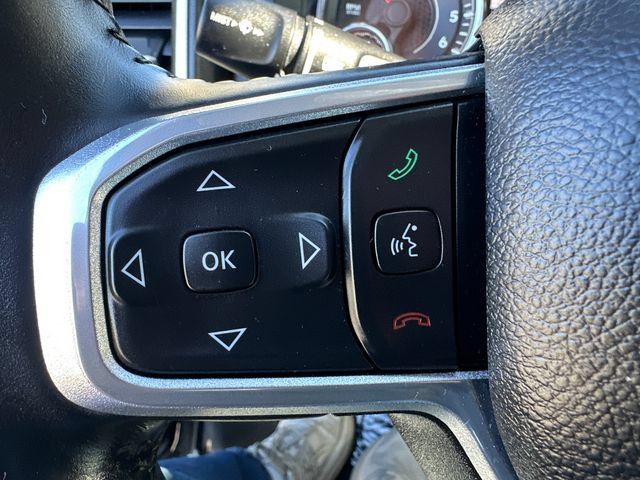 Used 2022 RAM 1500 Laramie AWD/4WD image 36